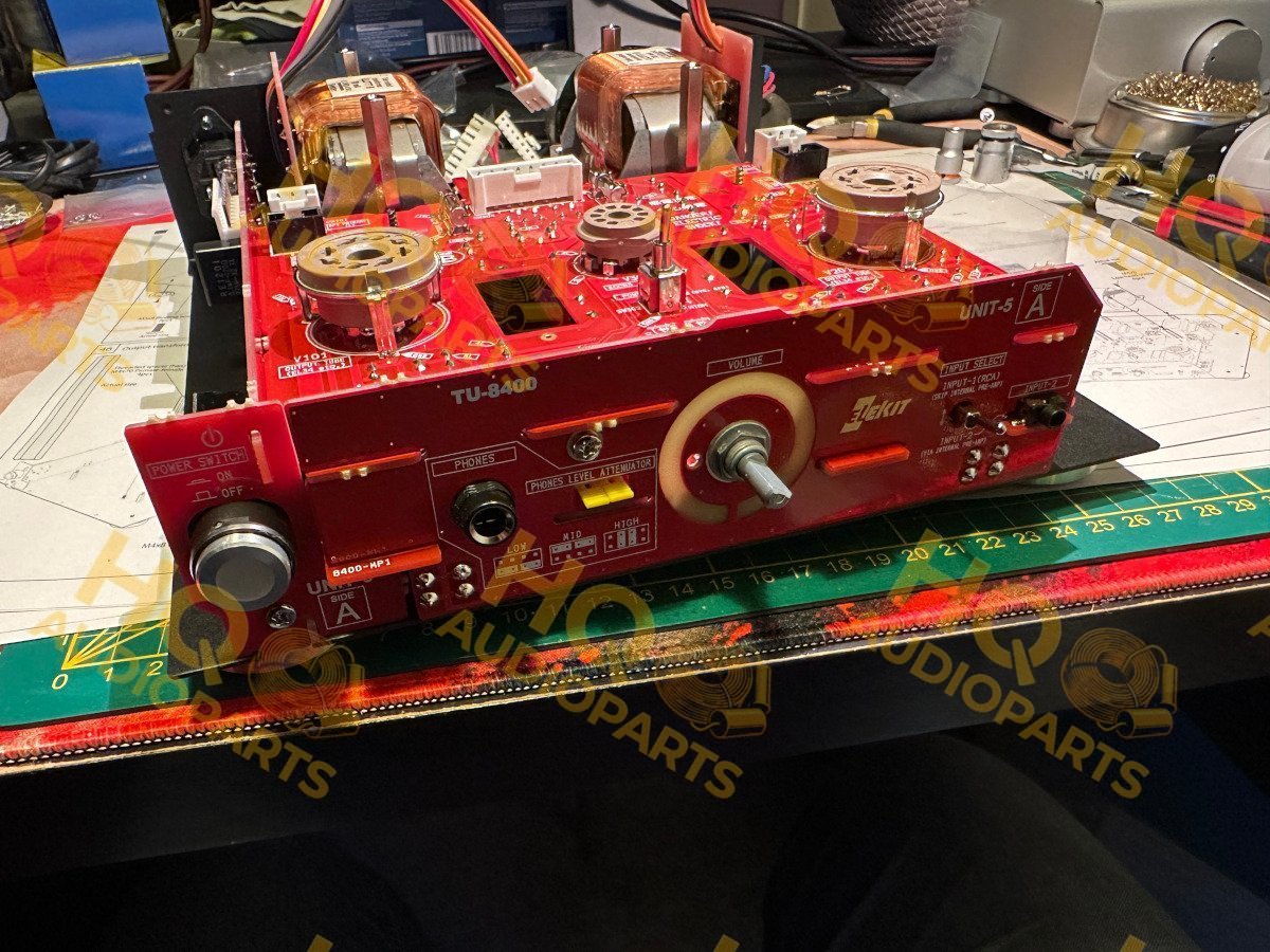 ELEKIT TU-8400 SE csöves végerősítő - gyári kimeneti trafóval, szereléssel