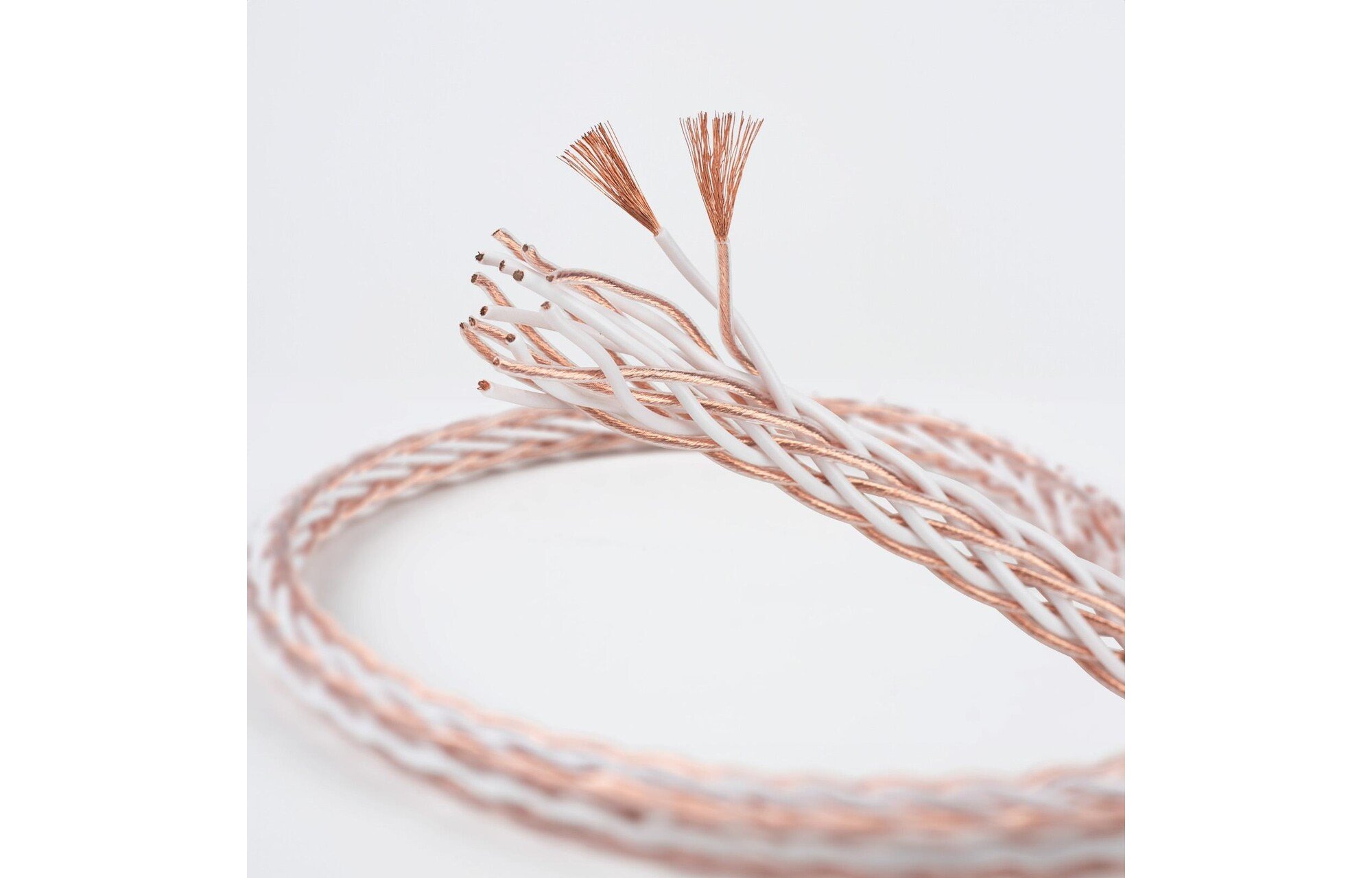 Audtek 11 AWG OFC Audiophile-Grade 16 magos interlaced Braded Hangszóró vezeték méterenként