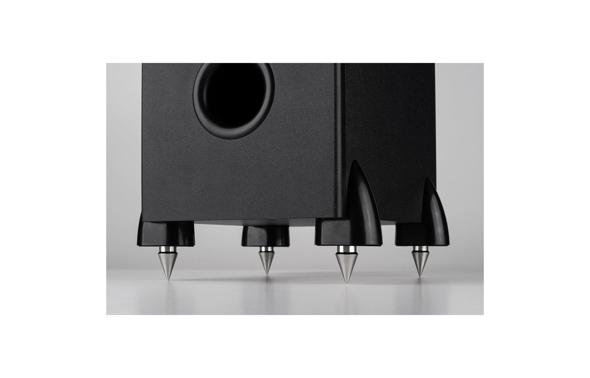 Dayton Audio OP-4 Outrigger hangszóró tüskekészlet ABS alaplappal 4 db