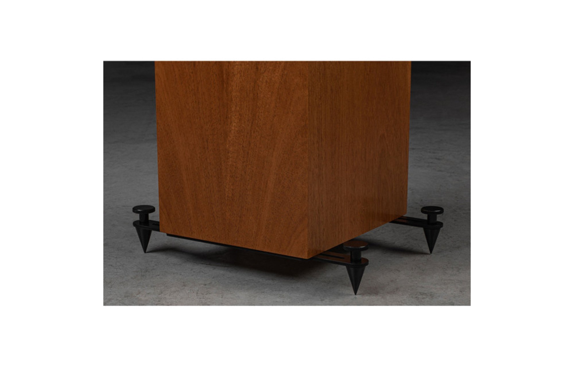 Dayton Audio OS-2S Outrigger HD hangsugárzó tüskekészlet 2 db | Kicsi