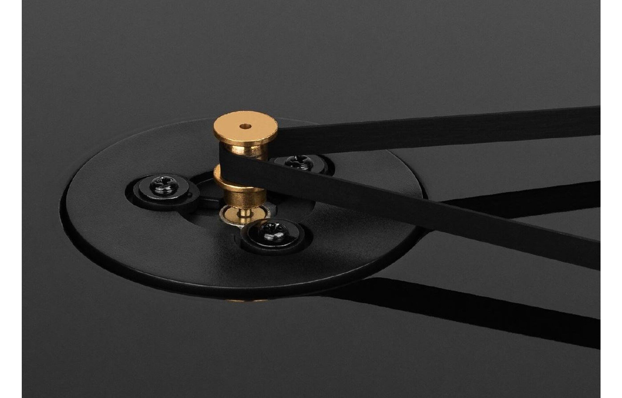 Dayton Audio TT-1BTB szíjhajtású lemezjátszó