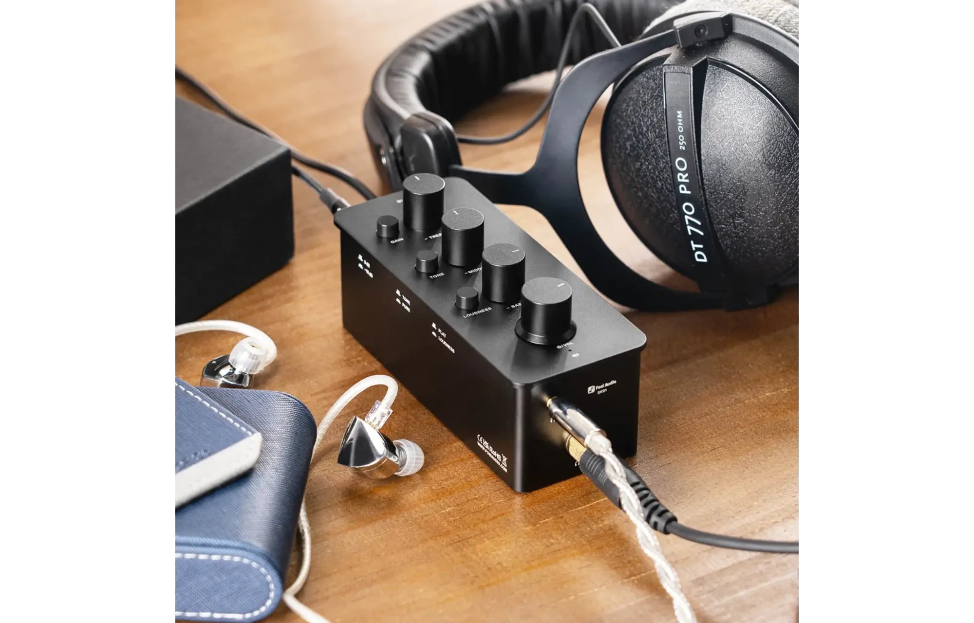 Fosi Audio SK01 fejhallgató-erősítő és előerősítő
