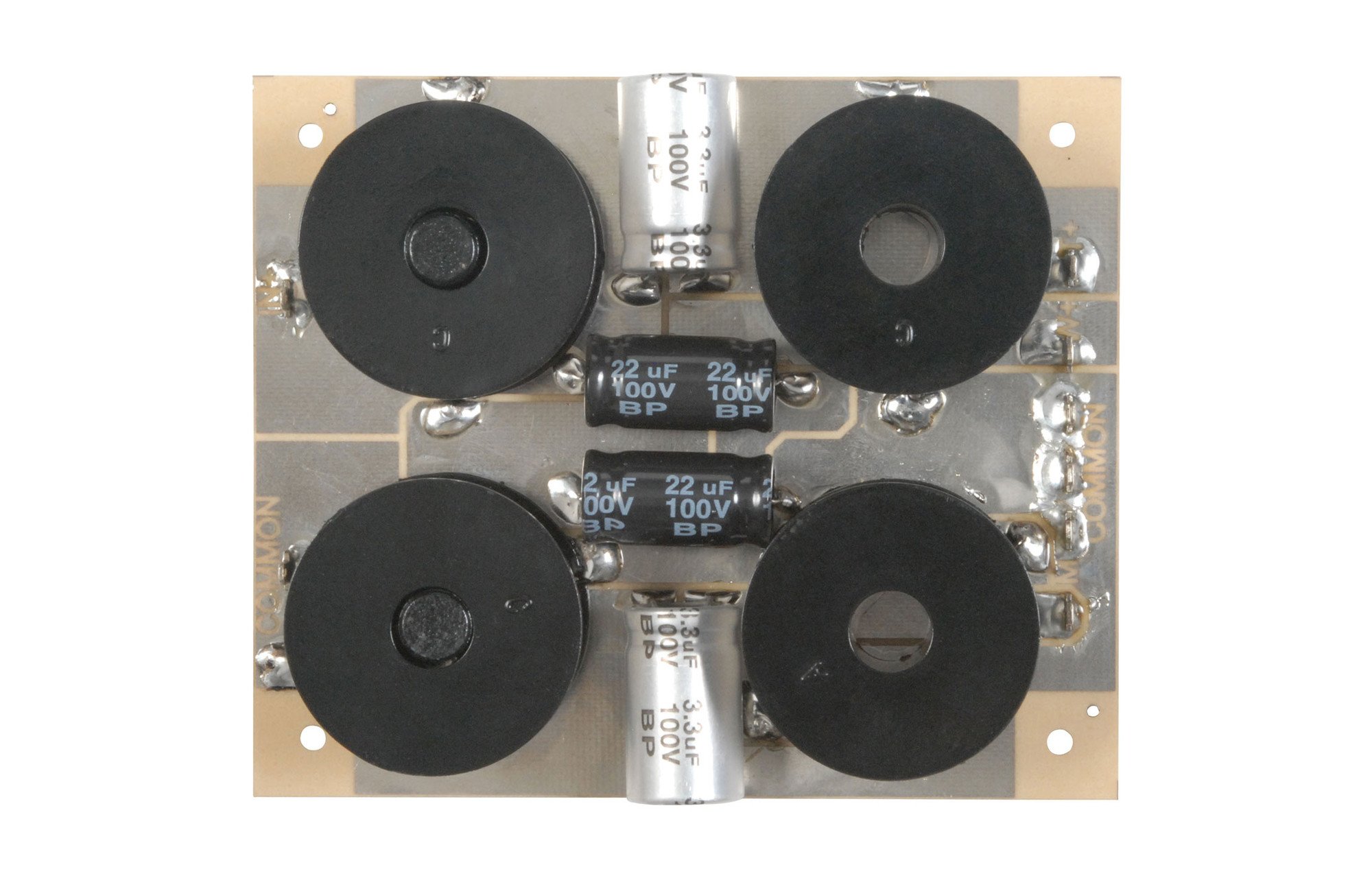 Hangszóró keresztváltó 3-utas 8 ohm 800/5000 Hz 100 W Összeszerelt keresztváltó